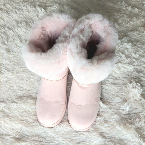 Juicy Couture "Krazey Kute" Pink Faux Suede Booties With Pink Fur Trim Size 8 - Picture 3 of 6